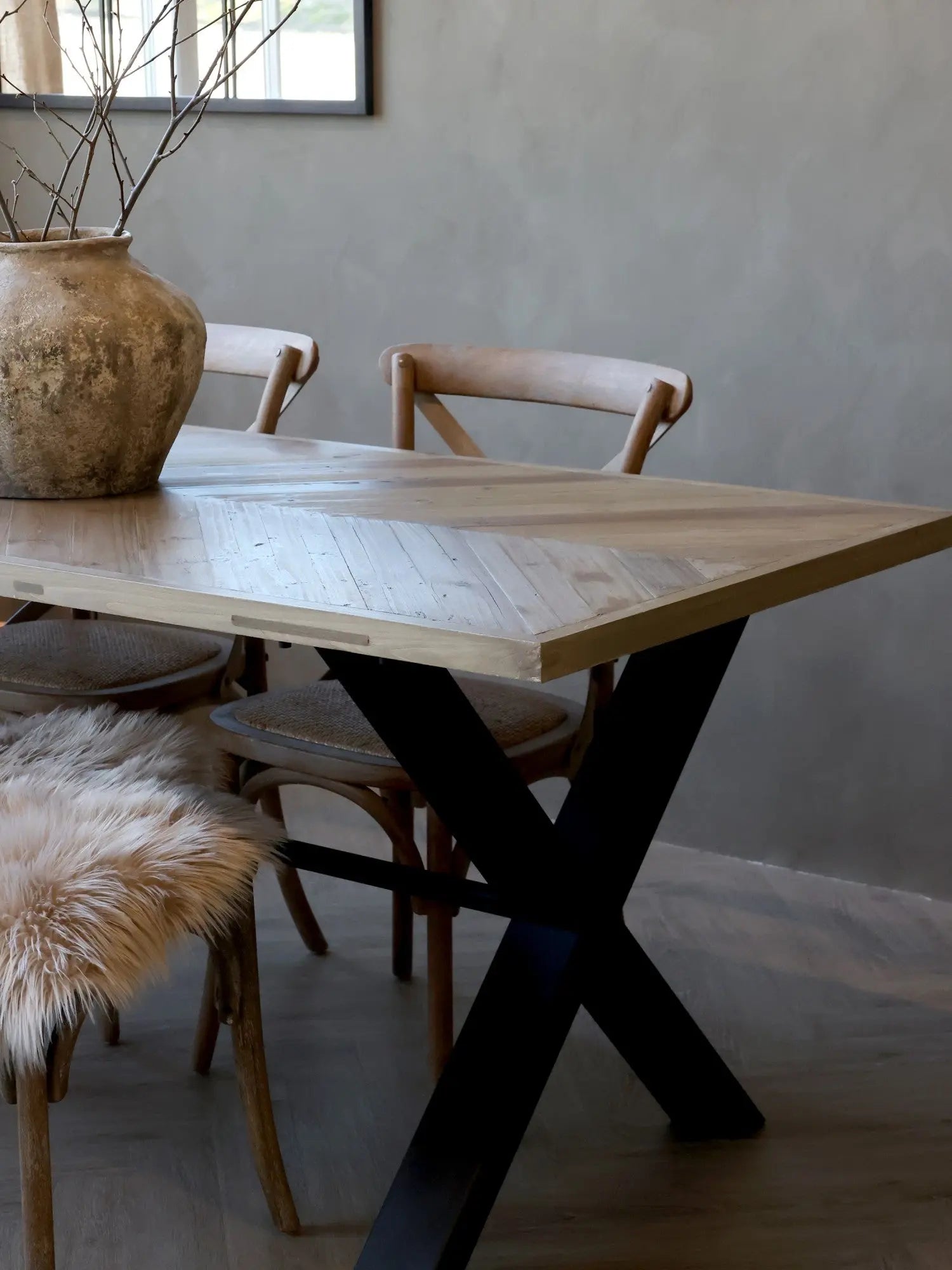 Paulette - Table à manger avec motif à chevrons Chic Antique