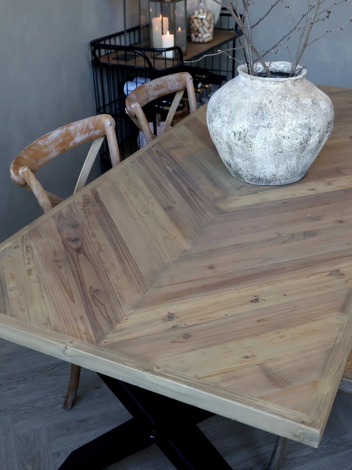 Paulette - Table à manger avec motif à chevrons Chic Antique