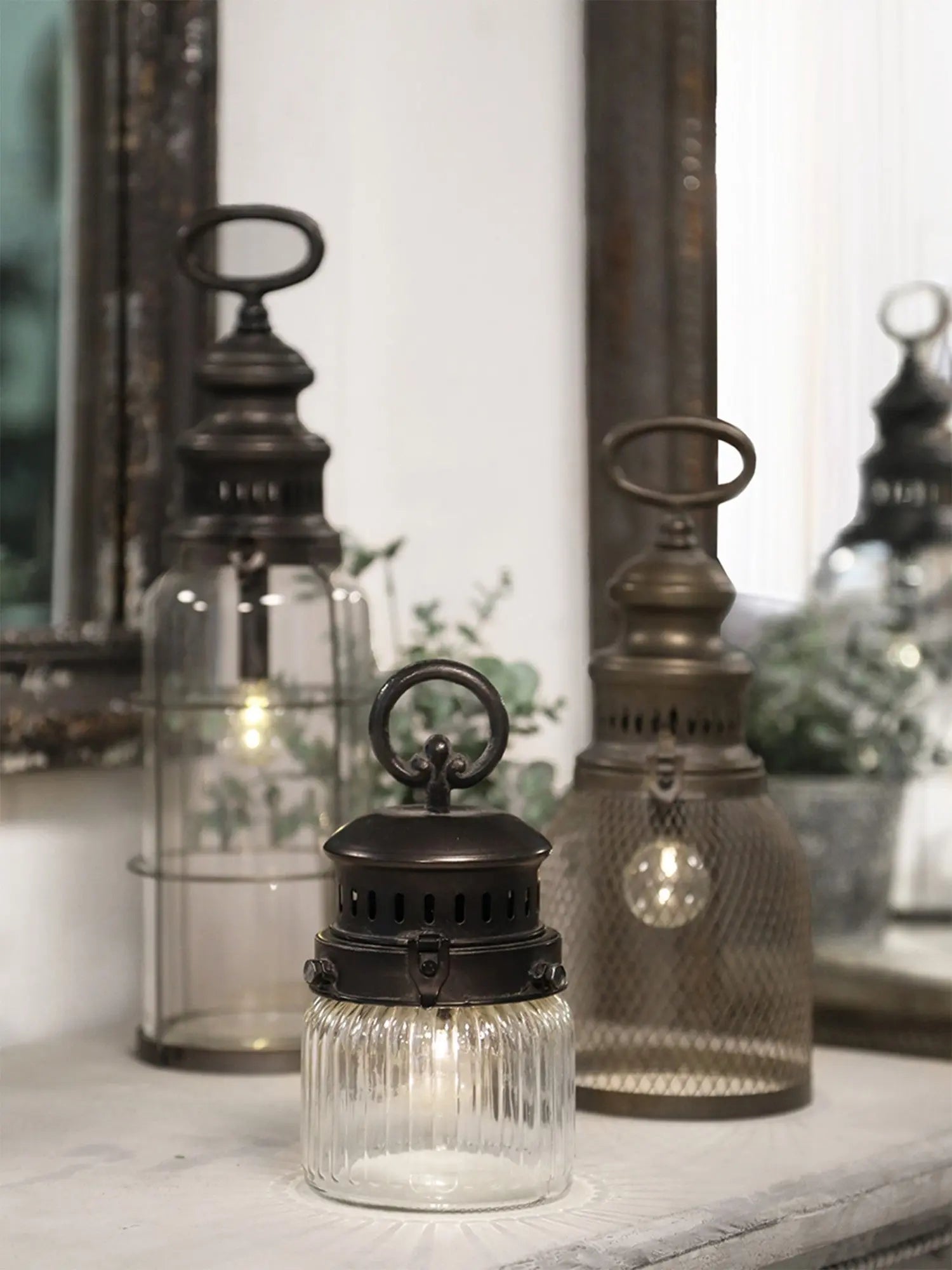 Suzon - Lanterne à ampoule d'étable en zinc avec timer Chic Antique