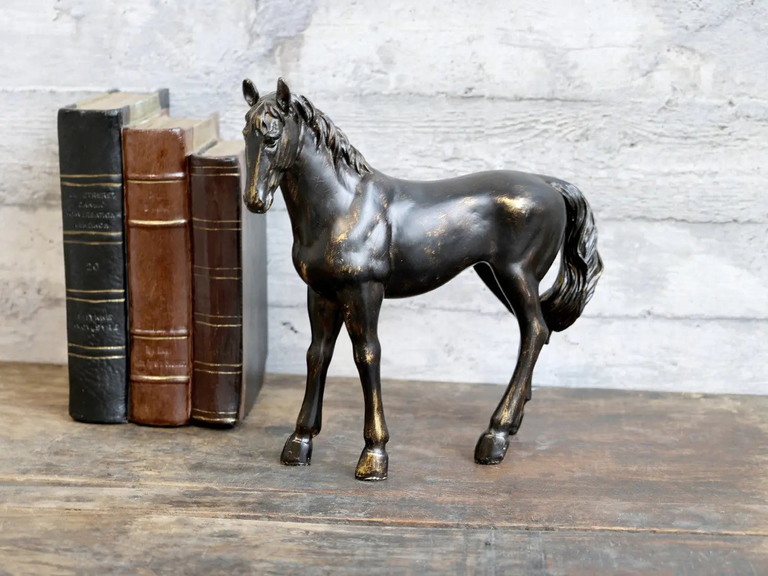 Victor - Figurine de cheval Chic Antique